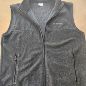 Columbia Charcoal Full-Zip Vest